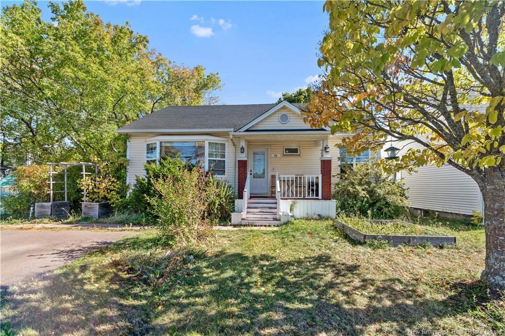 53 Upton, Moncton, NB