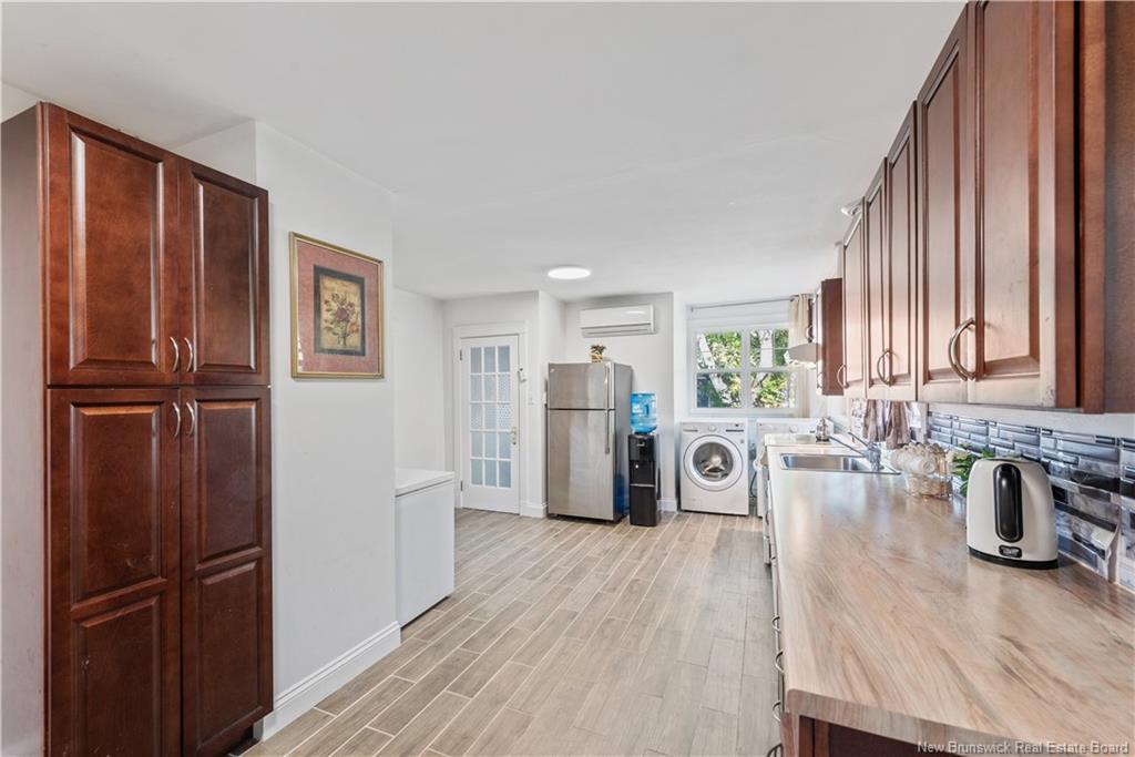 53 Upton, Moncton, NB