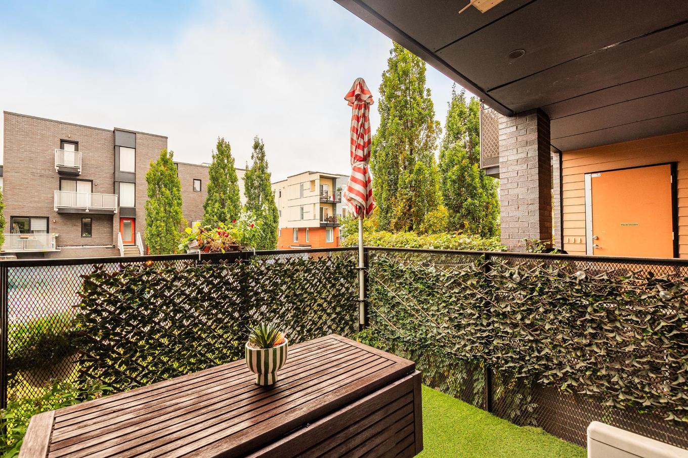 Balcon - 9441 Rue Jean-Pierre-Ronfard, Montréal (Mercier/Hochelaga-Maisonneuve), QC - Outdoor With Exterior