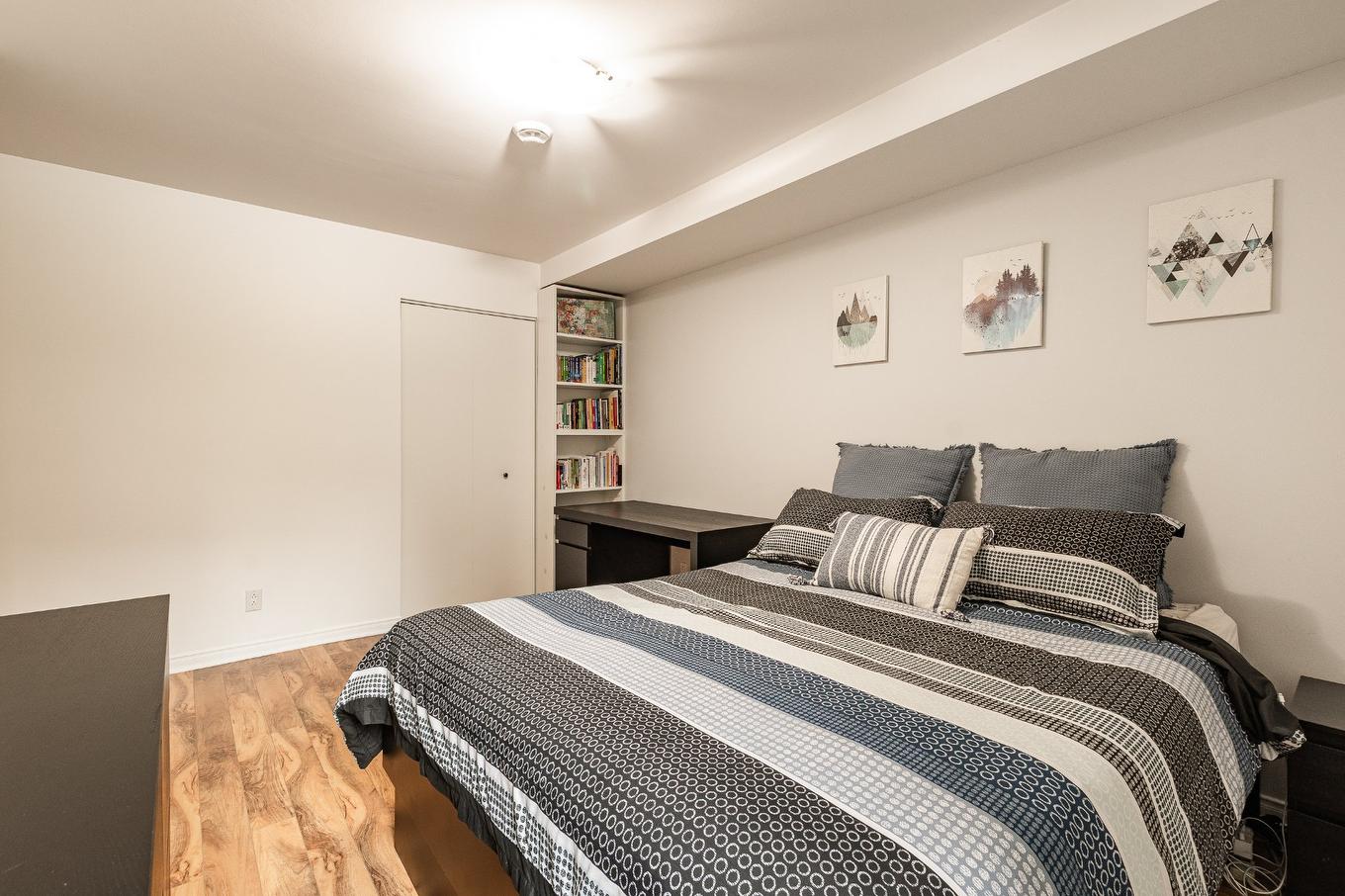 Chambre à coucher principale - 9441 Rue Jean-Pierre-Ronfard, Montréal (Mercier/Hochelaga-Maisonneuve), QC - Indoor Photo Showing Bedroom