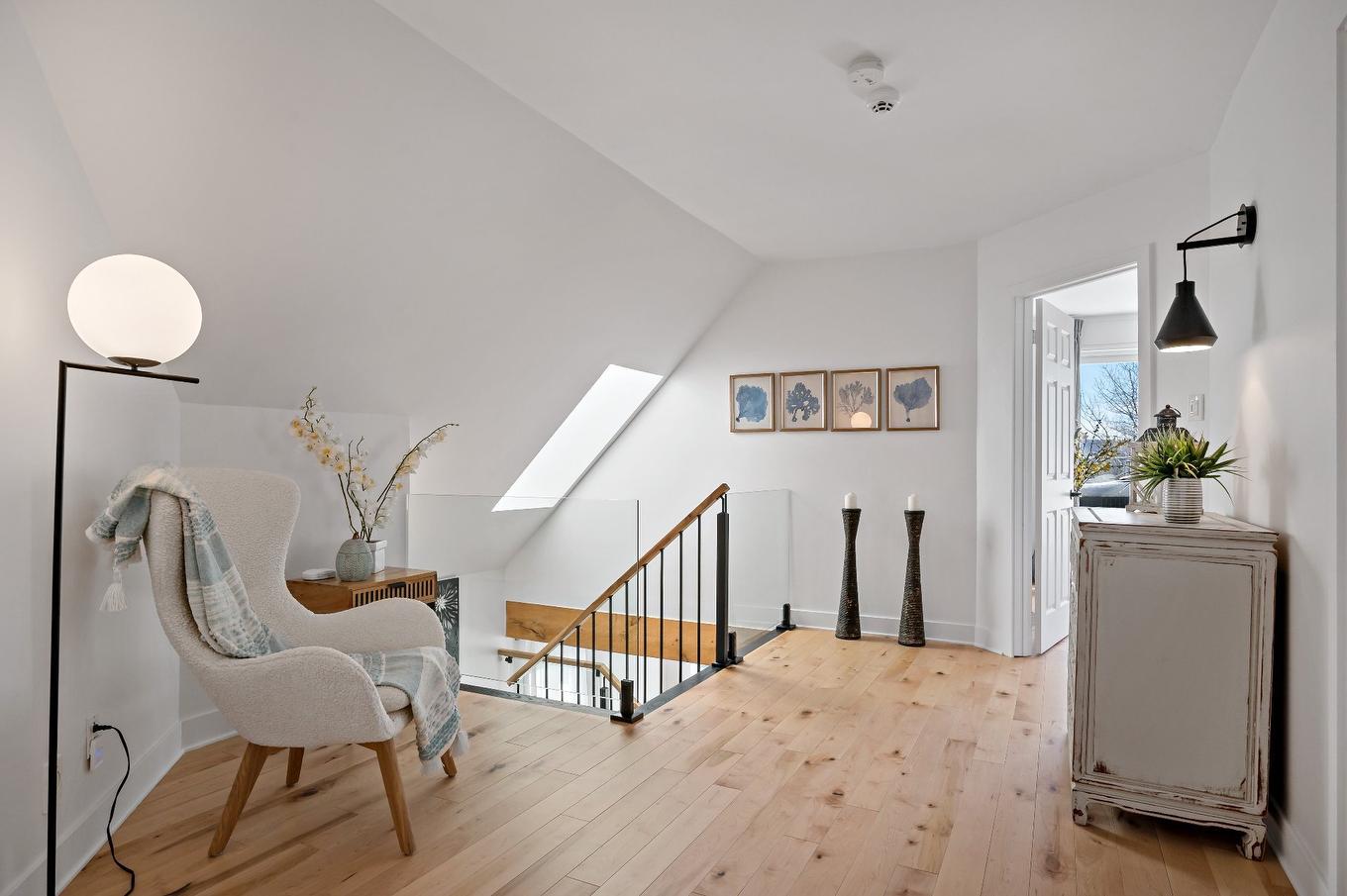 Interior - 22 Rue Des Ardoises, Sainte-Agathe-Des-Monts, QC - Indoor Photo Showing Other Room