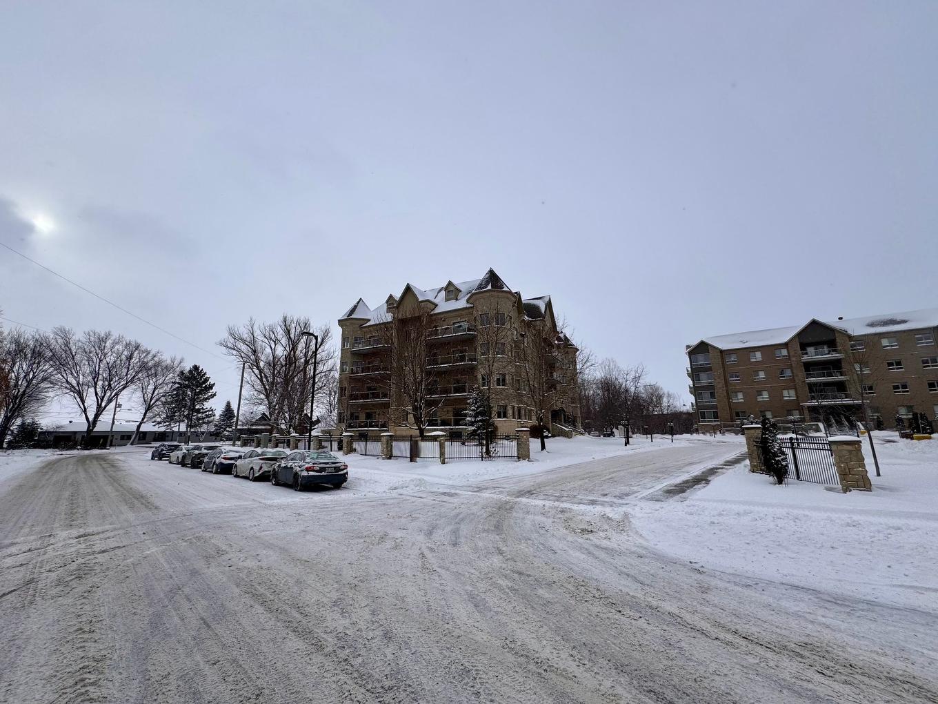 Parking - 403-100 Ch. Fraser, Gatineau (Aylmer), QC - Outdoor