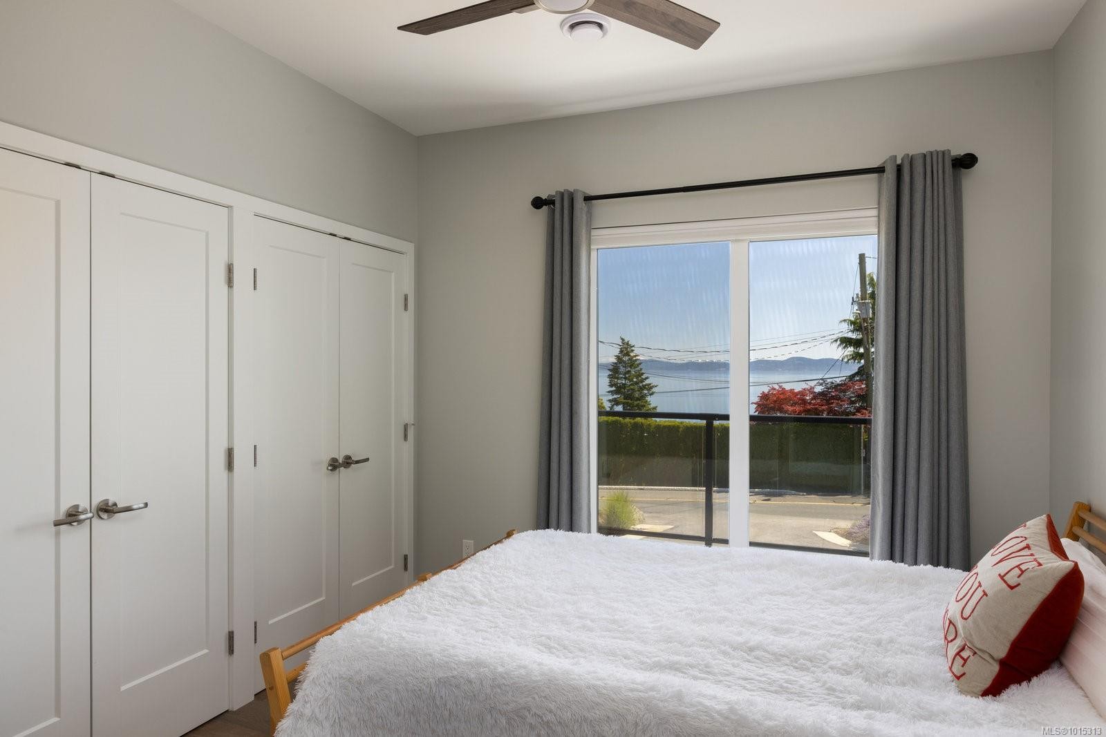 928 Claremont Ave, Saanich, BC