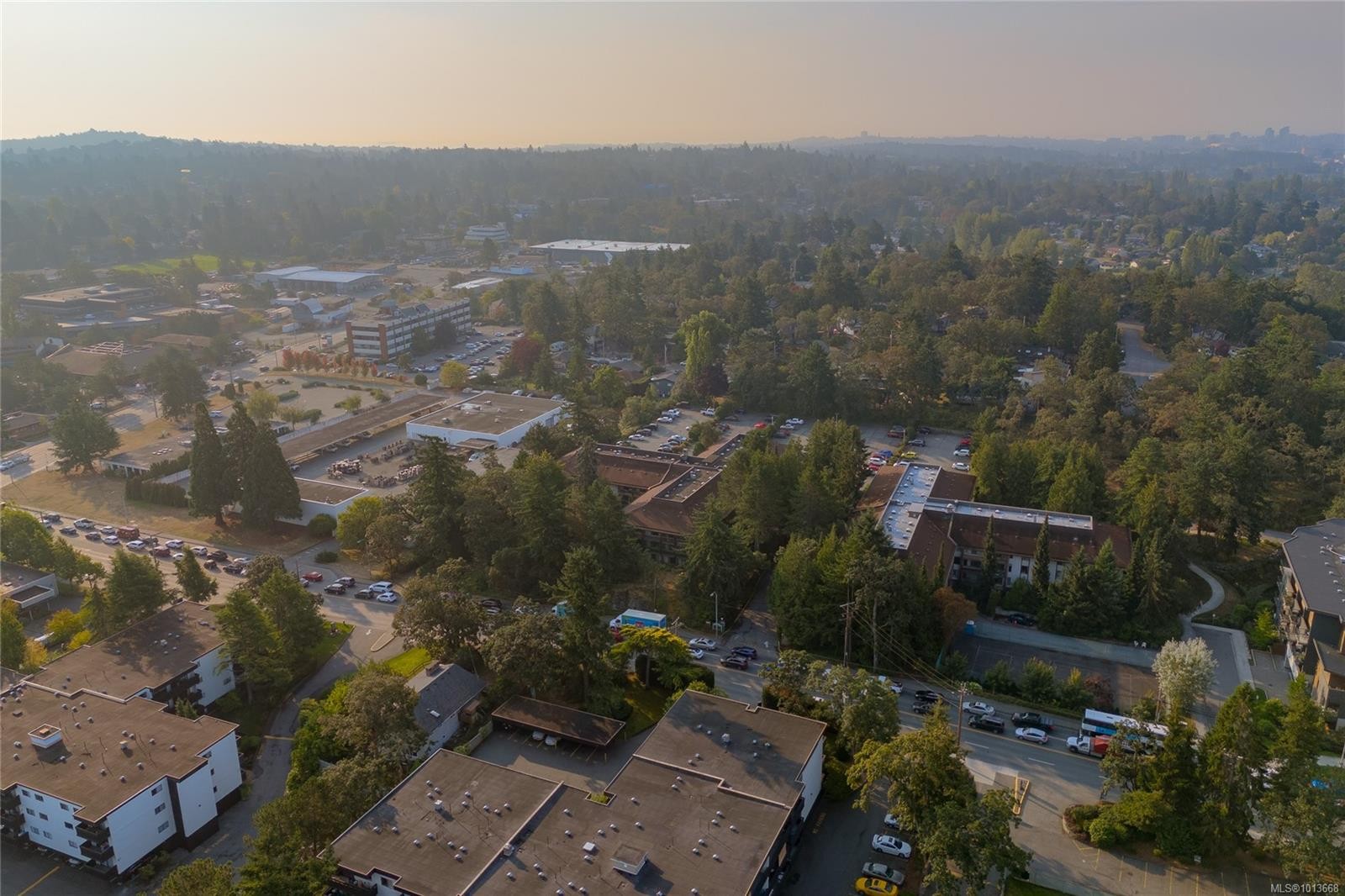 407-1009 Mckenzie Ave, Saanich, BC - Outdoor With View