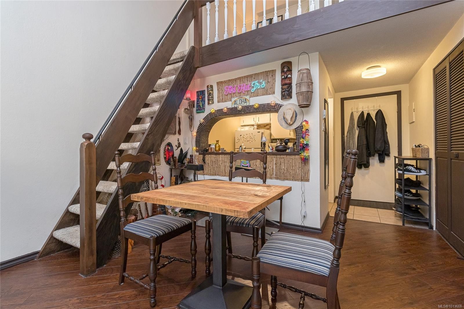 407-1009 Mckenzie Ave, Saanich, BC - Indoor Photo Showing Other Room