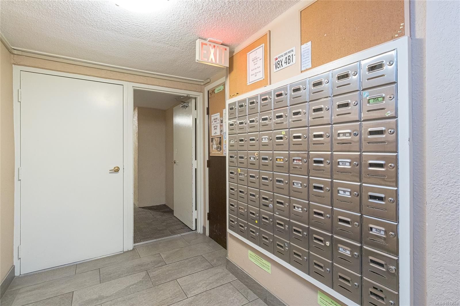 407-1009 Mckenzie Ave, Saanich, BC - Indoor Photo Showing Other Room