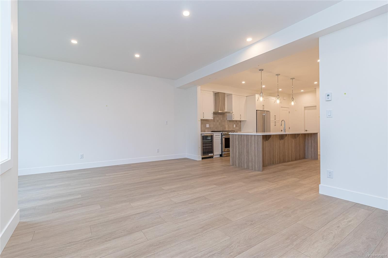 2161 Bellflower Dr, Langford, BC - Indoor Photo Showing Kitchen