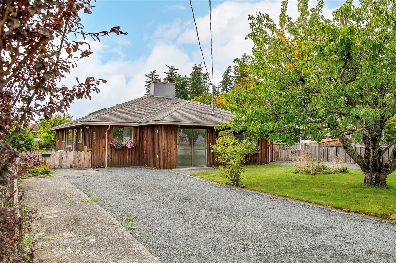 217 Larwood Rd, Campbell River, BC