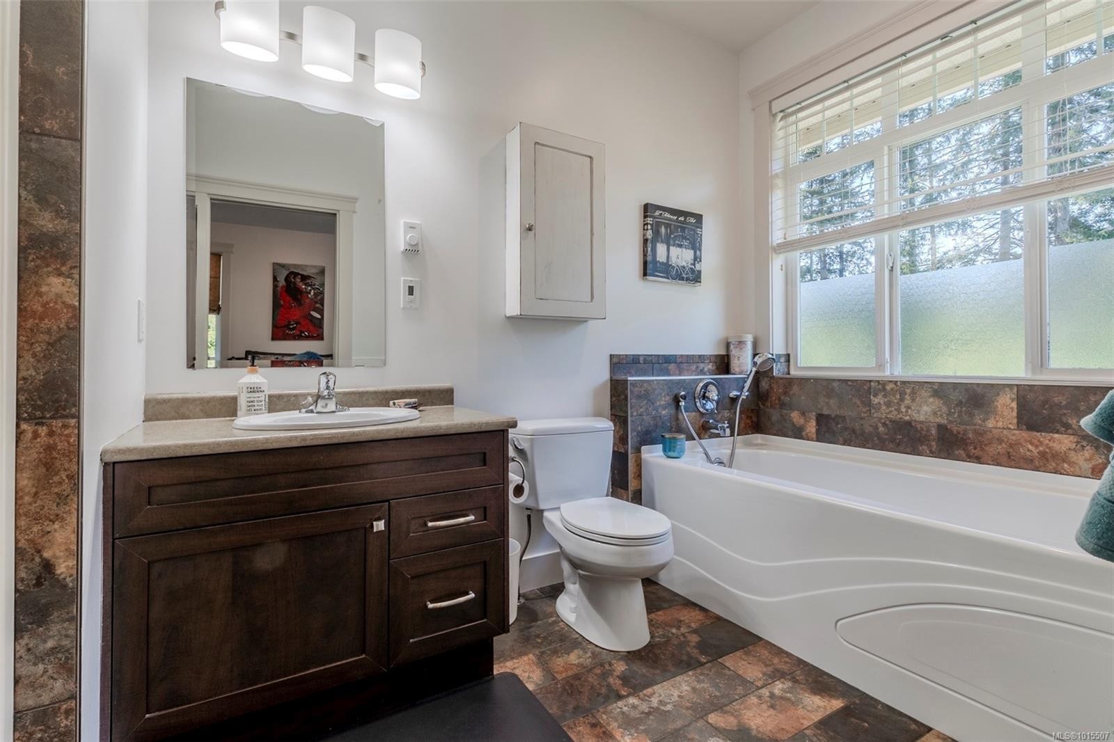 6888 Southview Terr, Duncan, BC