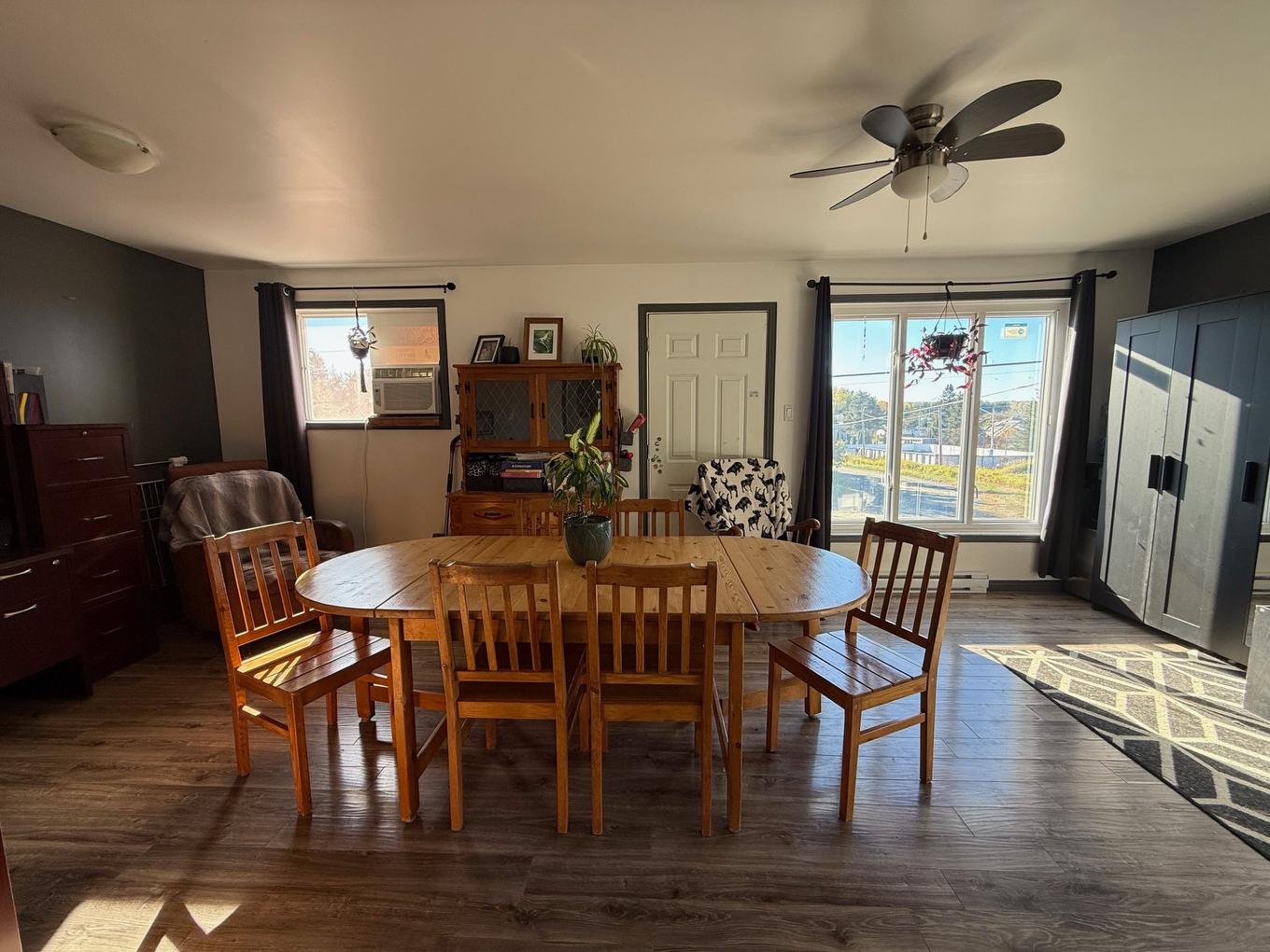 Dining room - 686 Rue Marie-Rollet, Rouyn-Noranda, QC - Indoor Photo Showing Dining Room