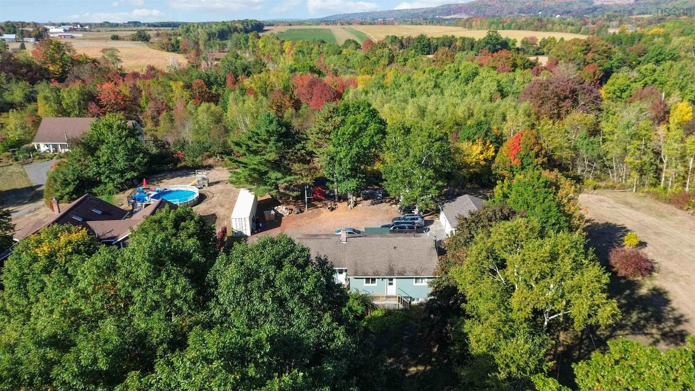 515 Highway 360, Somerset, NS