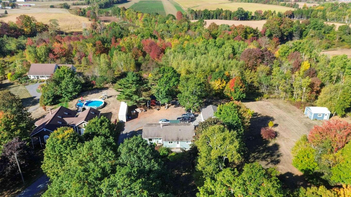 515 Highway 360, Somerset, NS