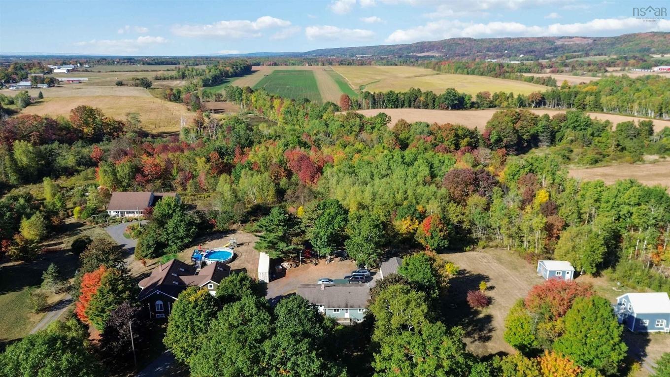 515 Highway 360, Somerset, NS