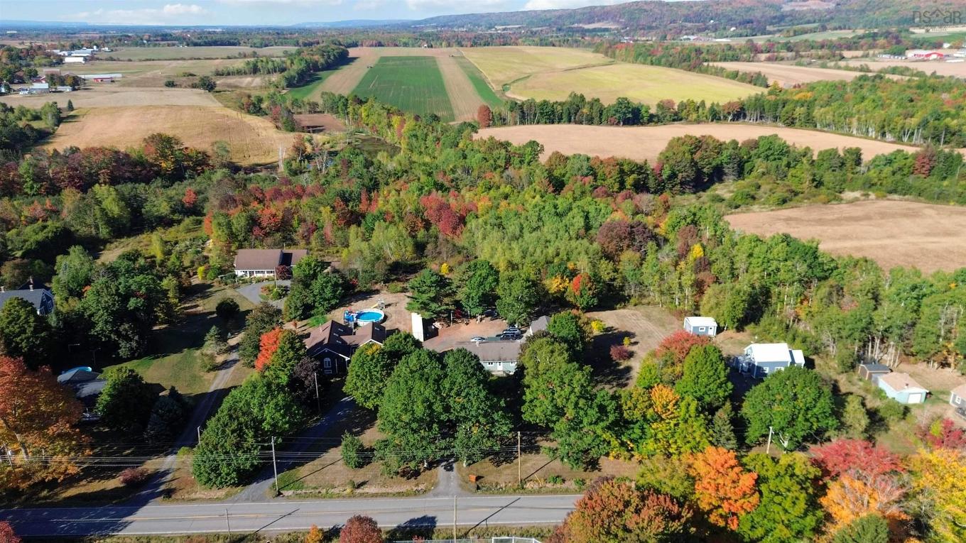 515 Highway 360, Somerset, NS