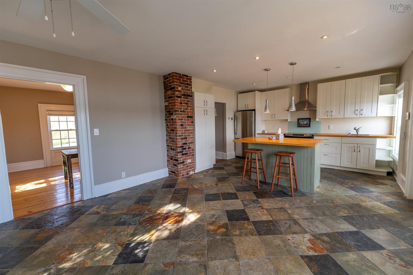 44 Montague Street, Lunenburg, NS