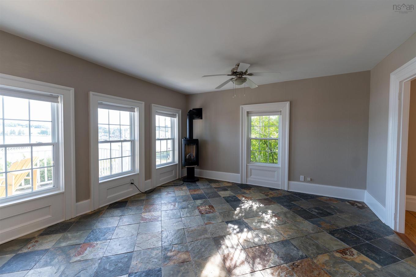 44 Montague Street, Lunenburg, NS