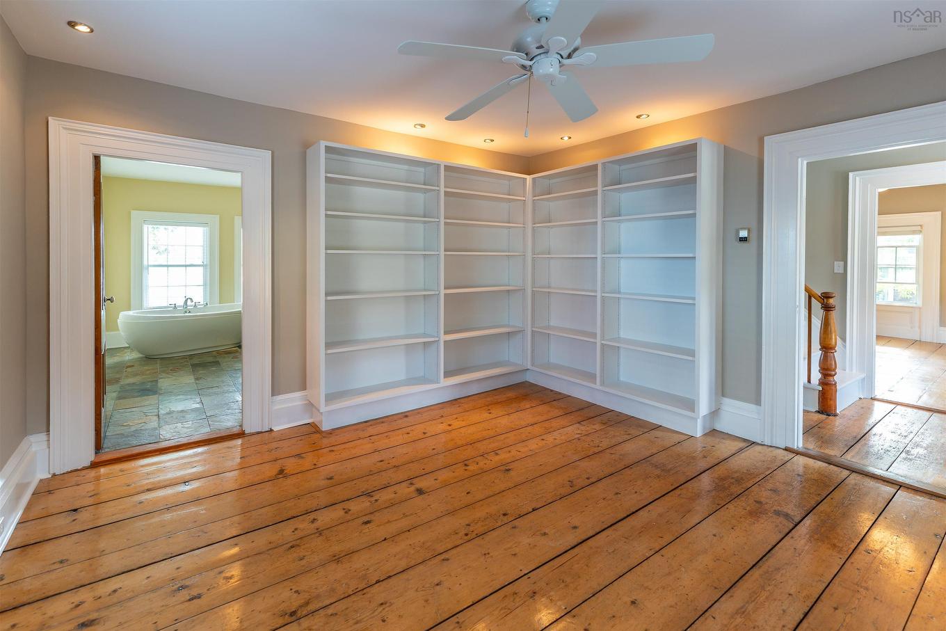 44 Montague Street, Lunenburg, NS