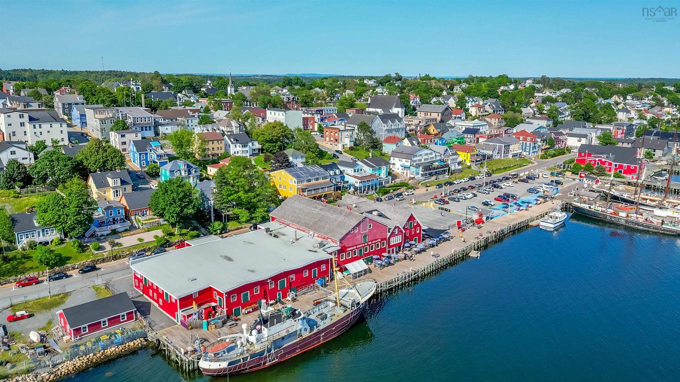 44 Montague Street, Lunenburg, NS