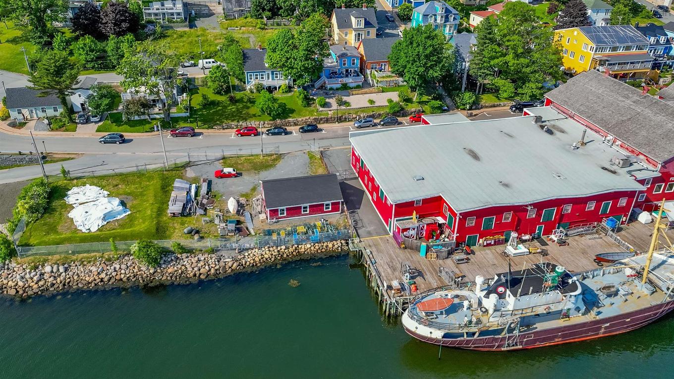 44 Montague Street, Lunenburg, NS