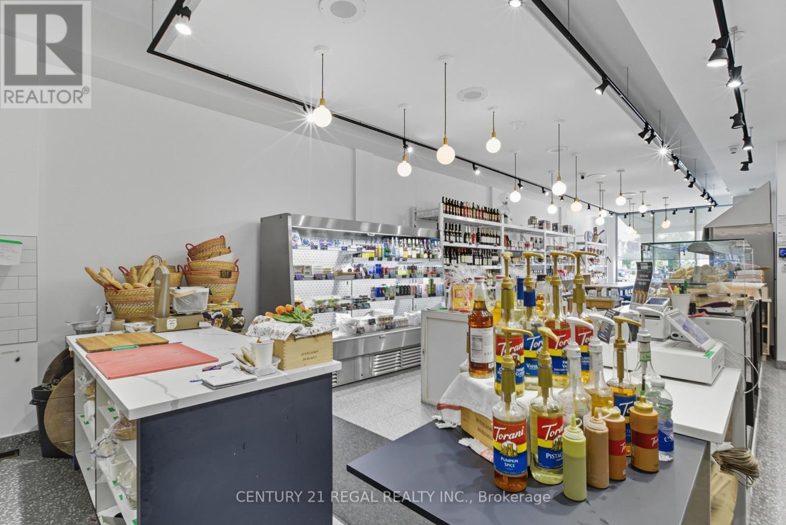 1700 St Clair Avenue W, Toronto, ON