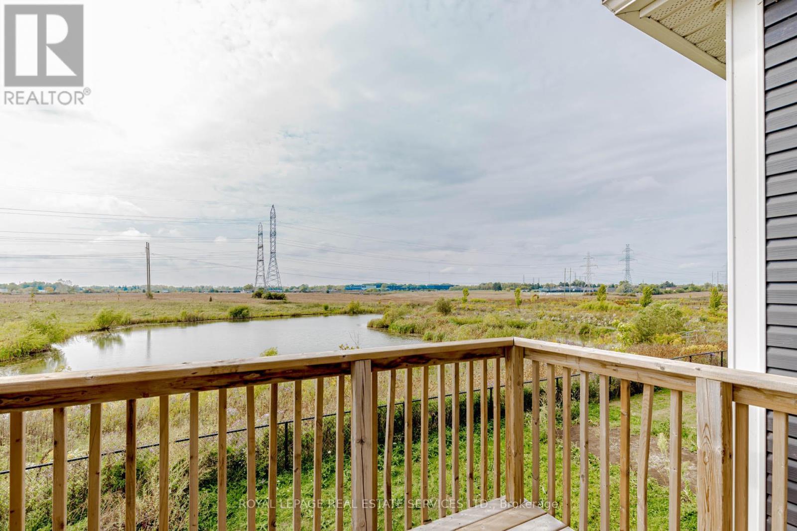 96 Explorer Way W, Thorold, ON - Outdoor With View
