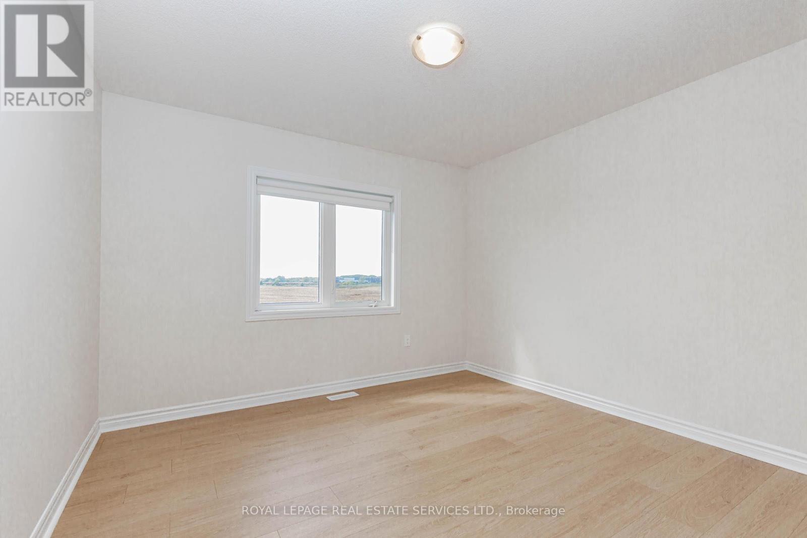96 Explorer Way W, Thorold, ON - Indoor Photo Showing Other Room