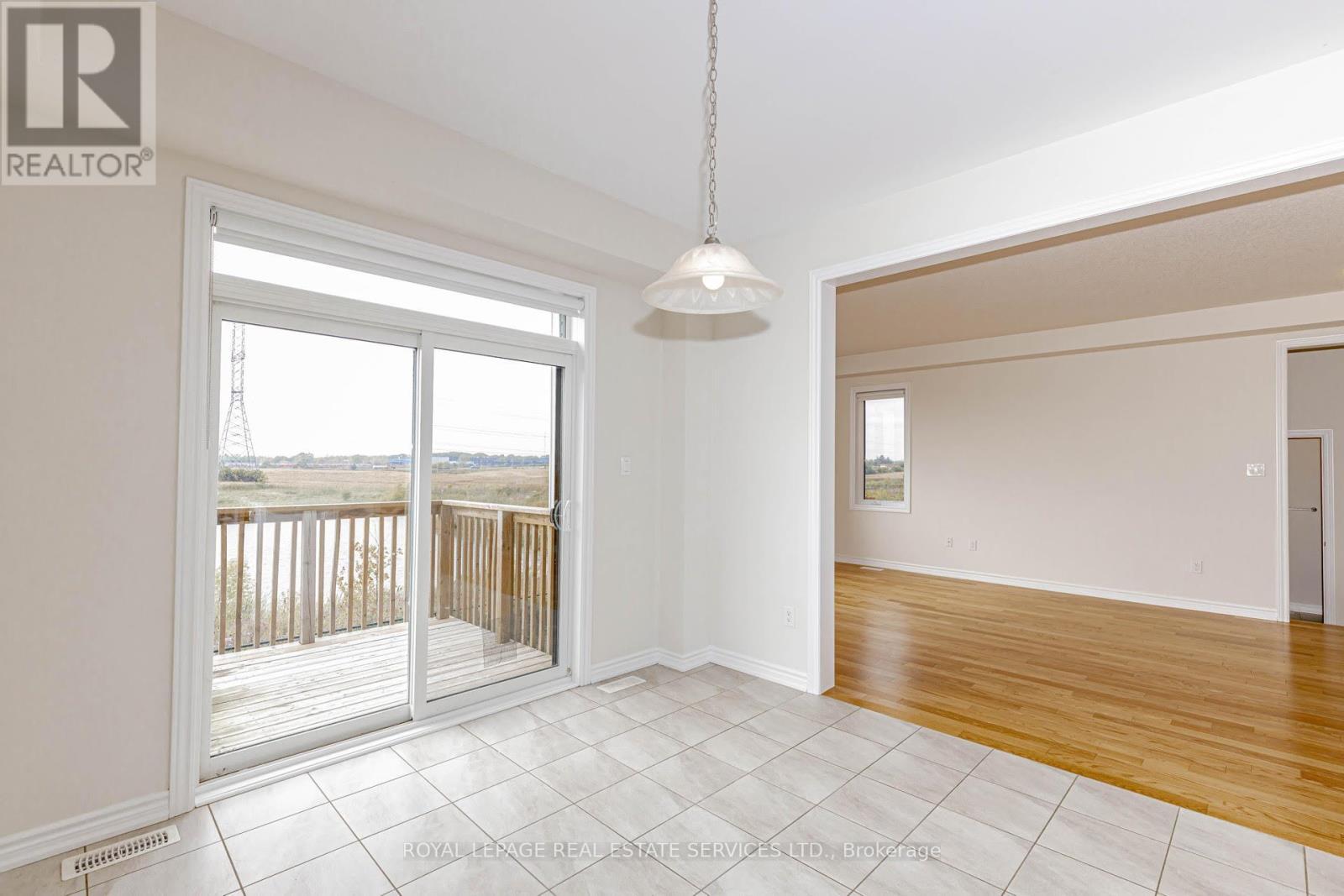 96 Explorer Way W, Thorold, ON - Indoor Photo Showing Other Room