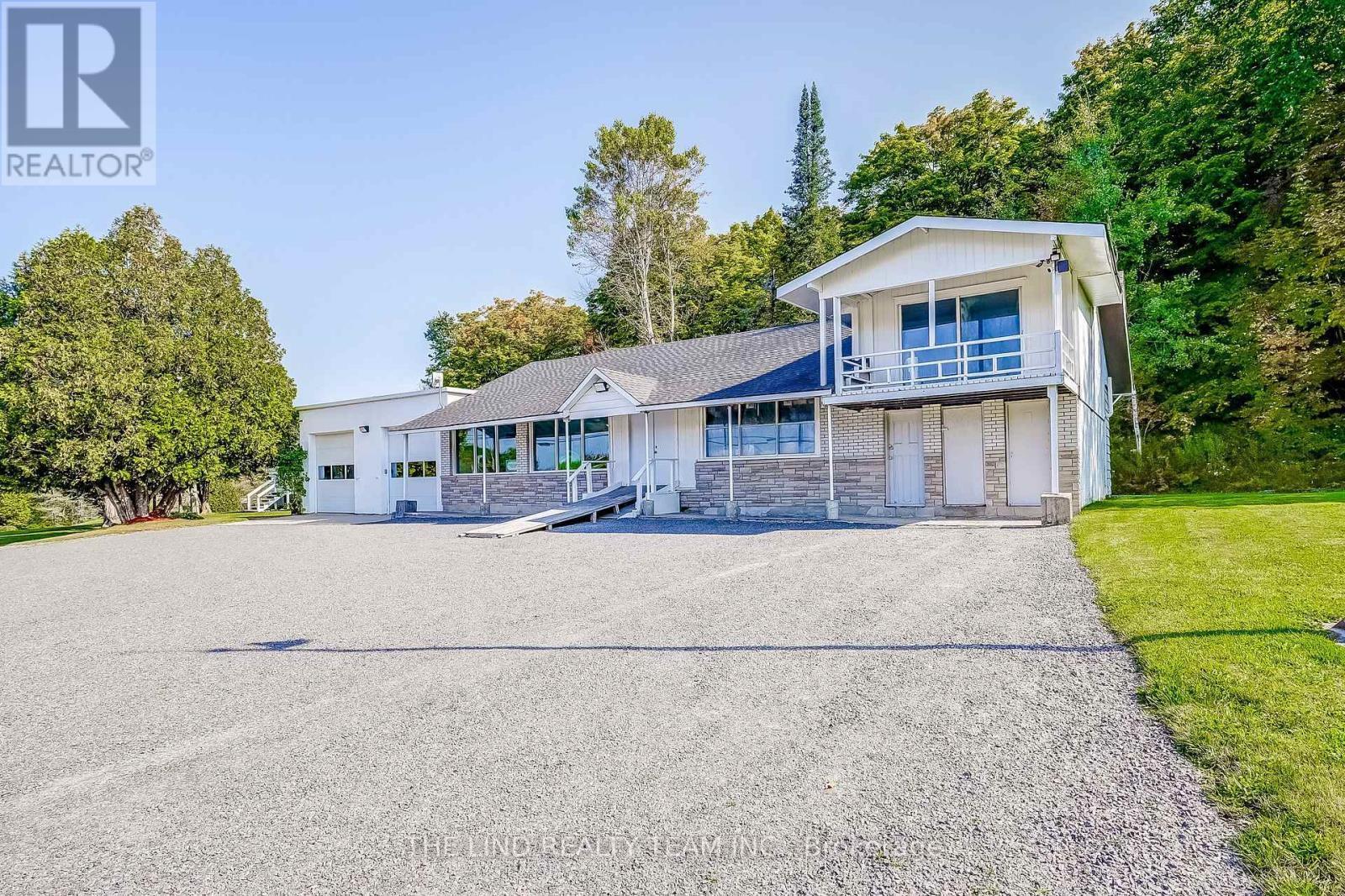 949 Raymond Road, Muskoka Lakes, ON