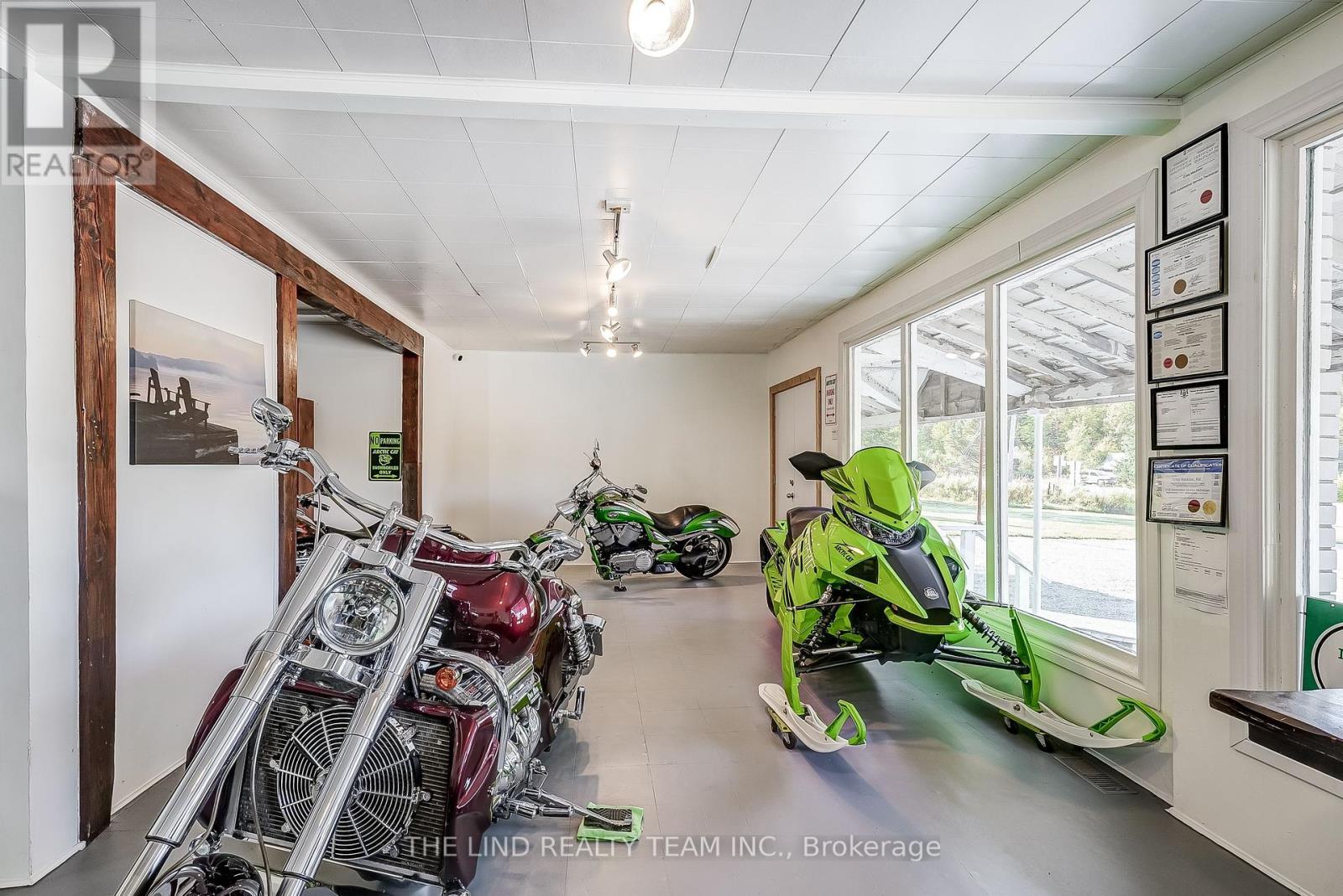 949 Raymond Road, Muskoka Lakes, ON