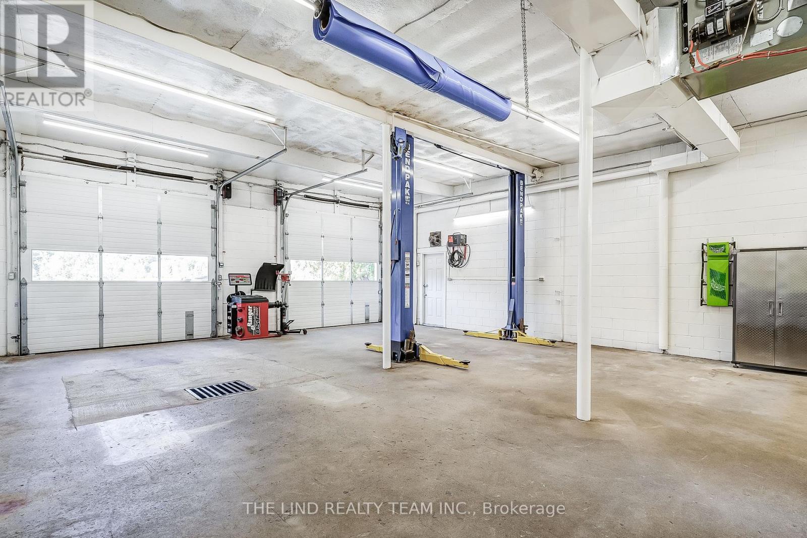 949 Raymond Road, Muskoka Lakes, ON