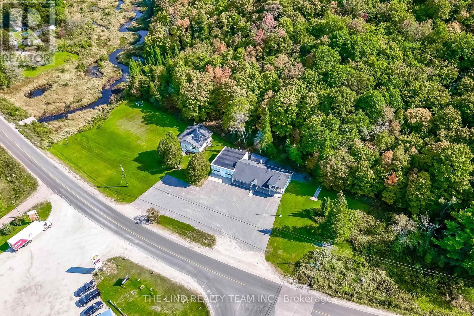 949 Raymond Road, Muskoka Lakes, ON
