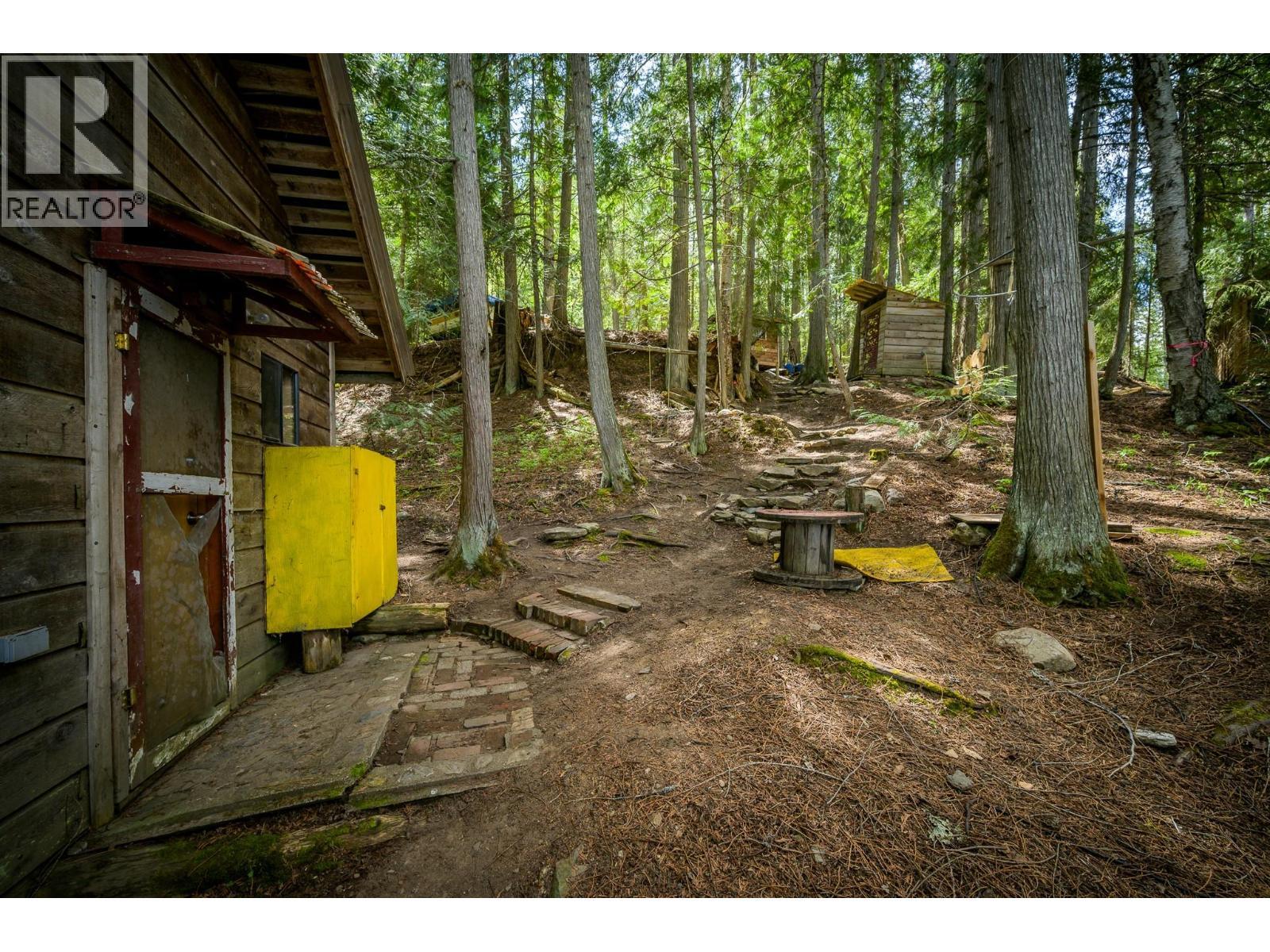 5319 East Barriere Lake Fs Road, Barriere, BC - Outdoor