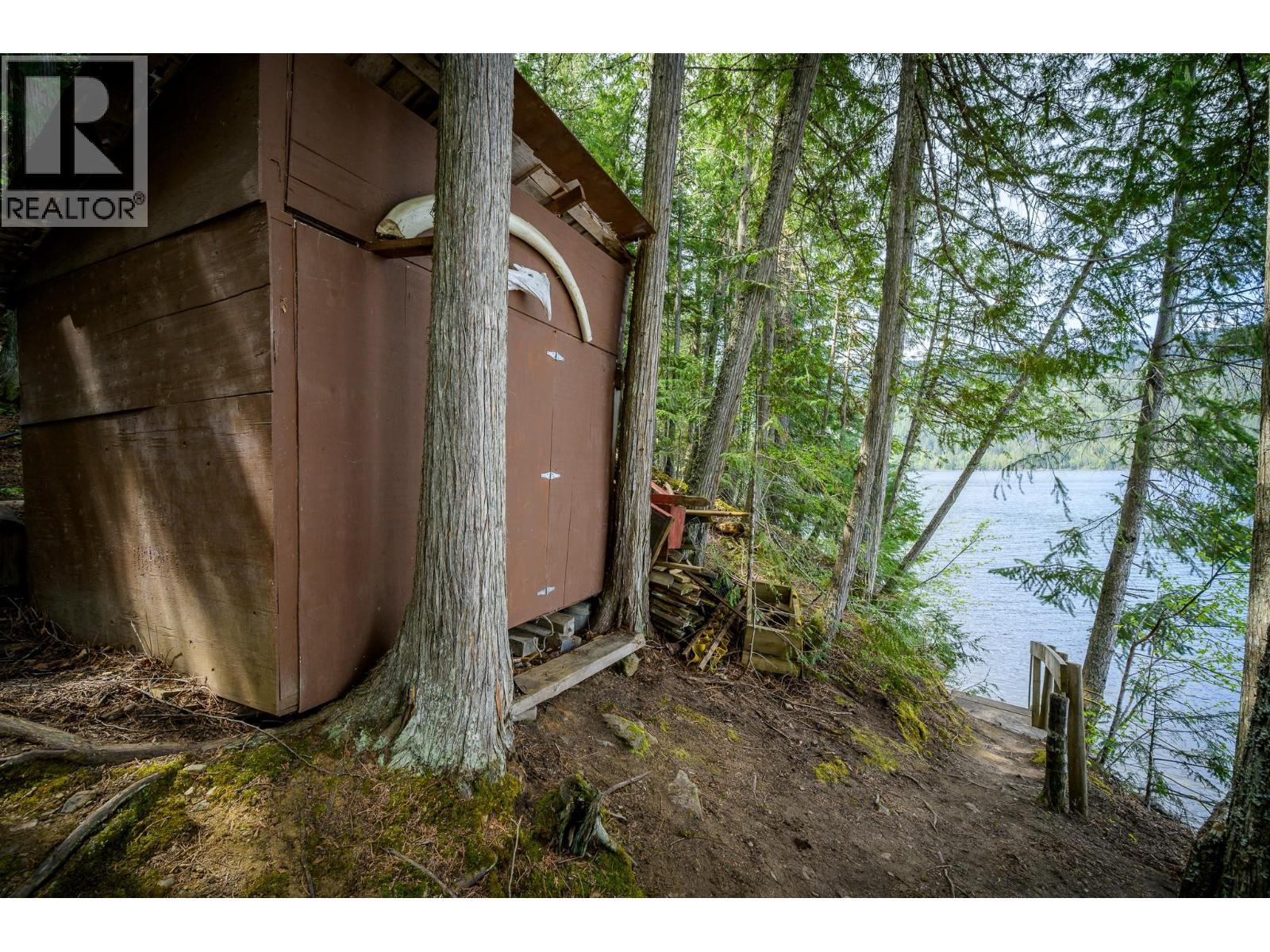 5319 East Barriere Lake Fs Road, Barriere, BC - Outdoor