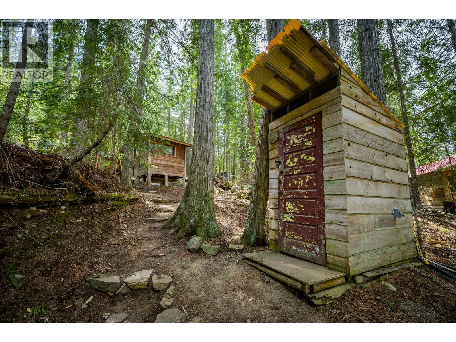 5319 East Barriere Lake Fs Road, Barriere, BC - Outdoor