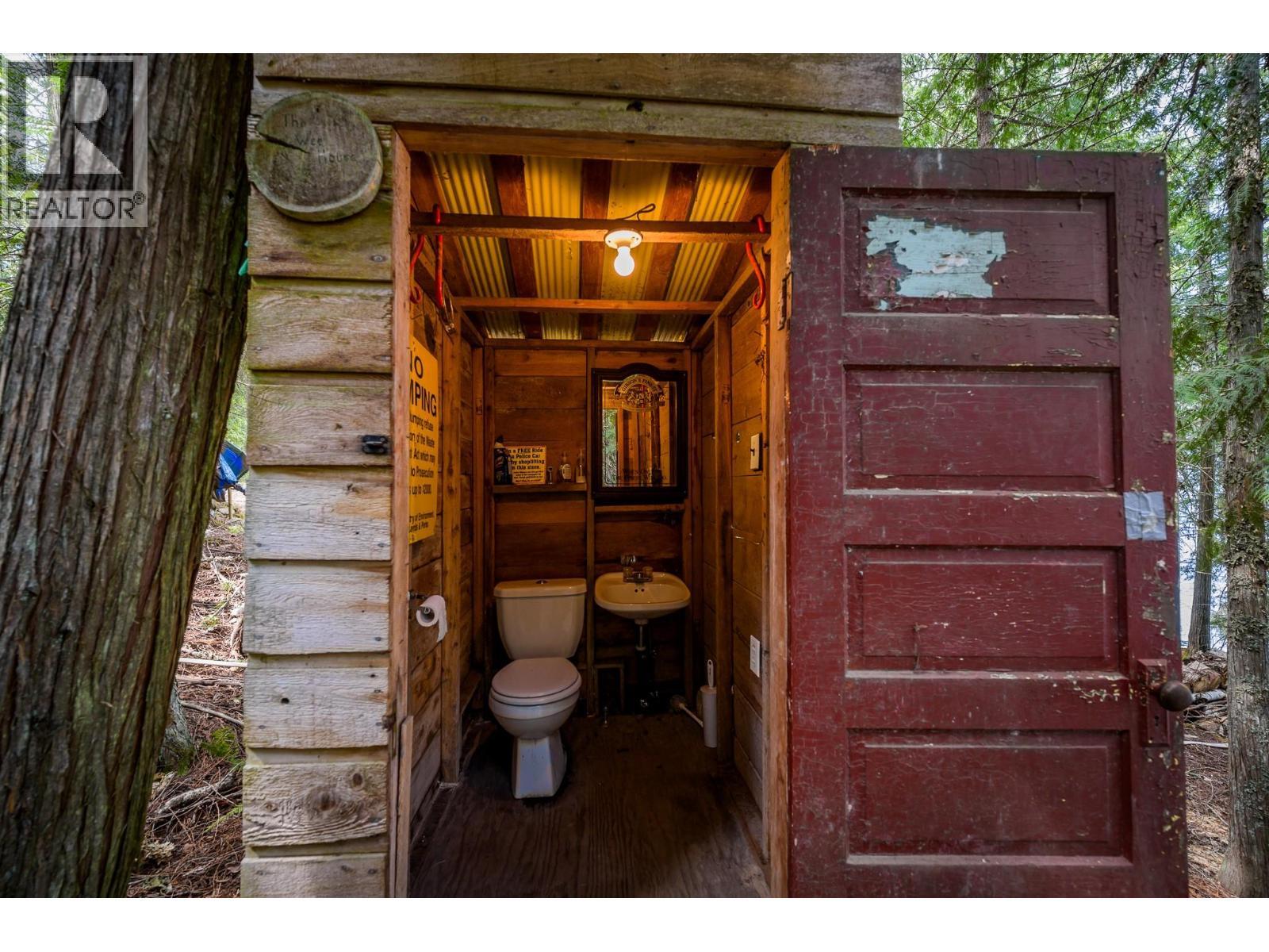 5319 East Barriere Lake Fs Road, Barriere, BC -