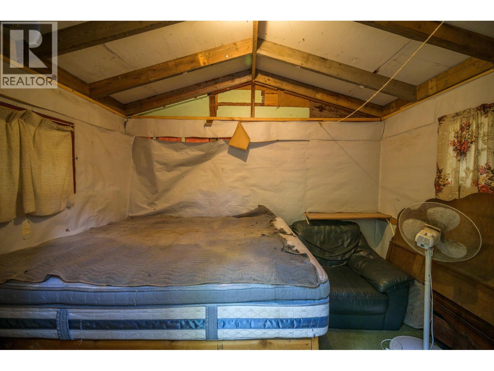 5319 East Barriere Lake Fs Road, Barriere, BC - Indoor Photo Showing Basement