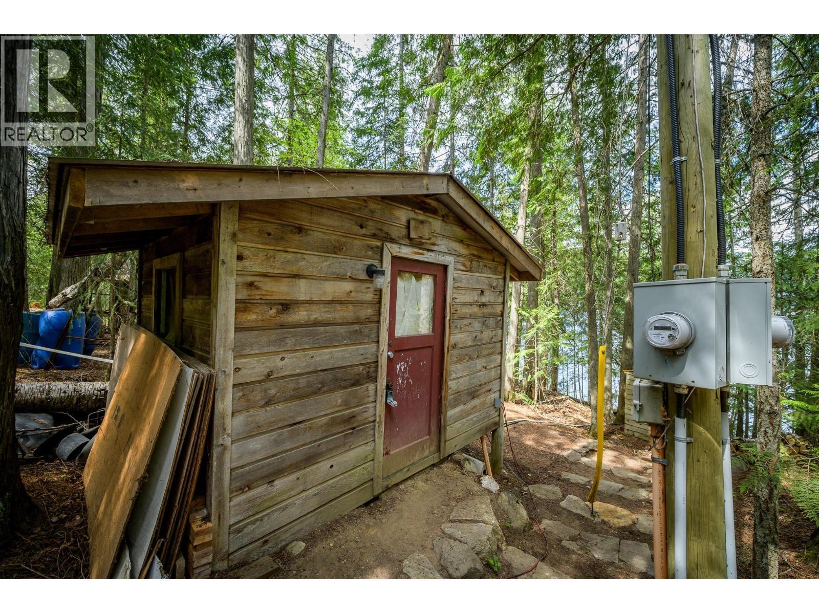 5319 East Barriere Lake Fs Road, Barriere, BC - Outdoor With Exterior