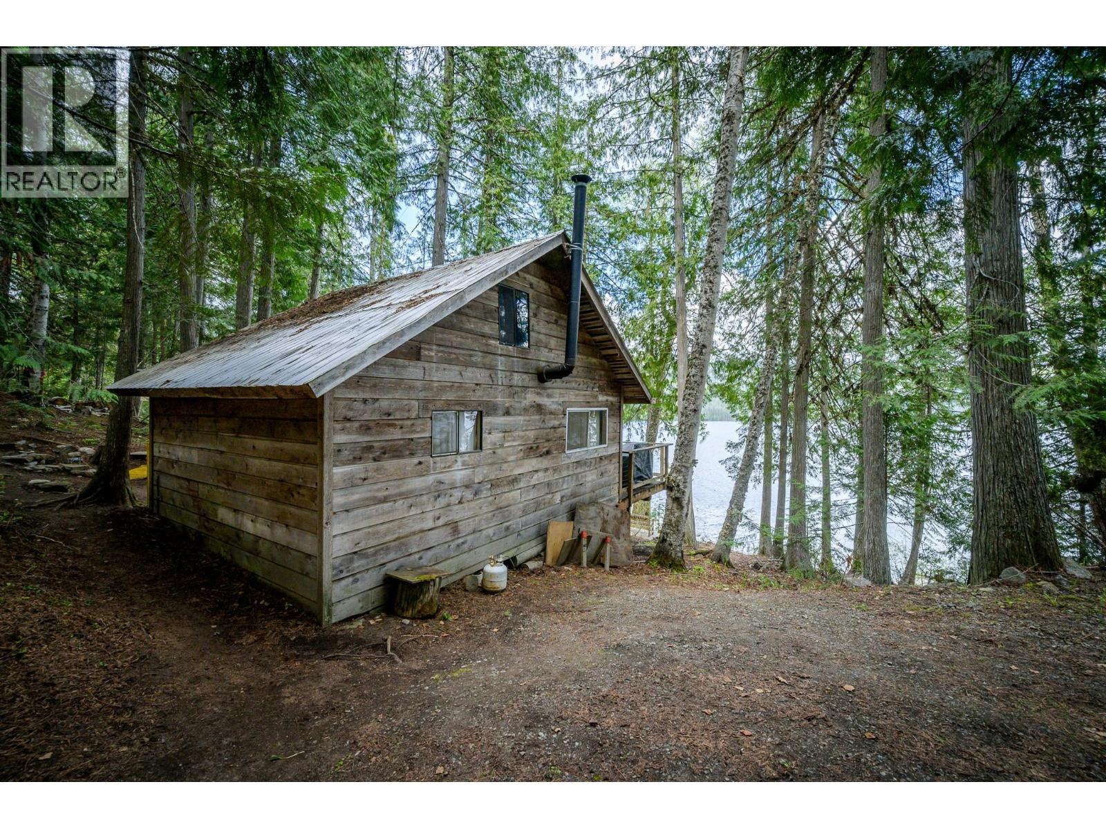 5319 East Barriere Lake Fs Road, Barriere, BC - Outdoor
