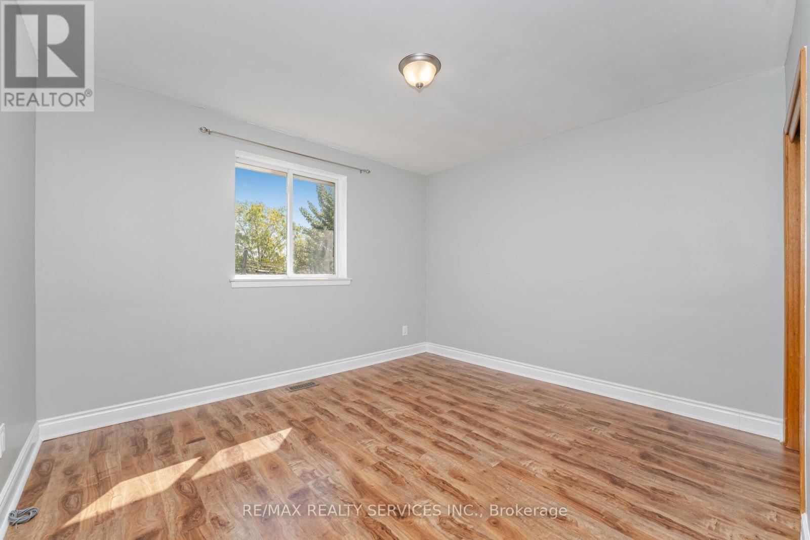 61 Avondale Boulevard, Brampton, ON - Indoor Photo Showing Other Room