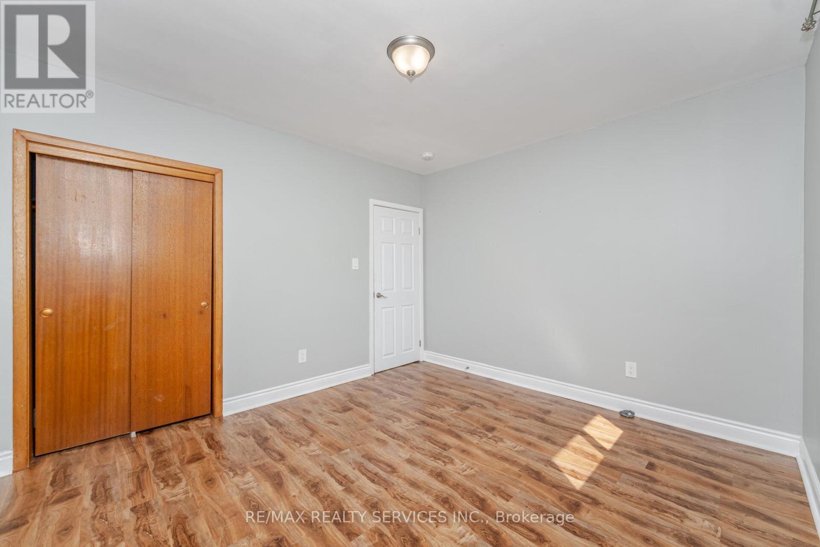 61 Avondale Boulevard, Brampton, ON - Indoor Photo Showing Other Room