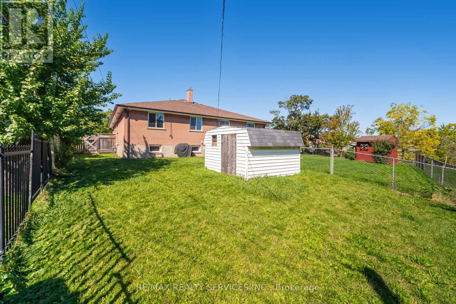 61 Avondale Boulevard, Brampton, ON - Outdoor