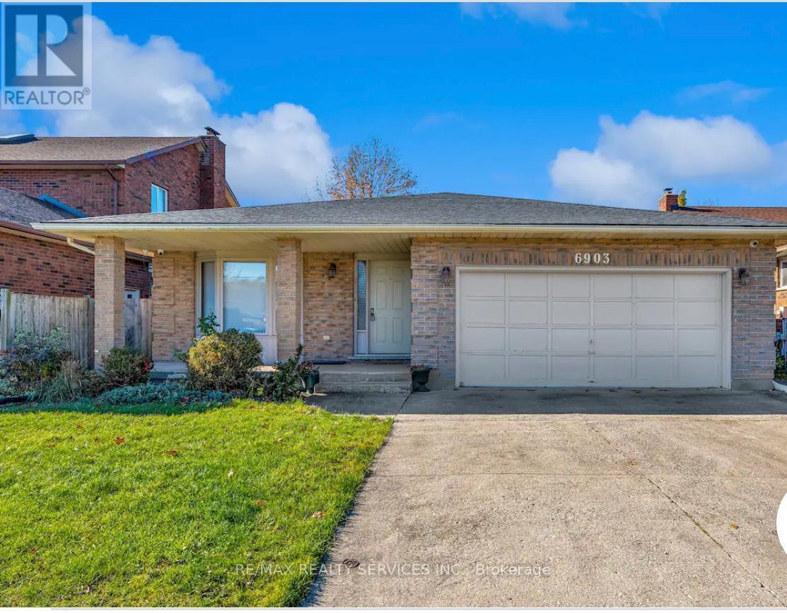 Unit 1 - 6903 Cumberland Court, Niagara Falls, ON - Outdoor