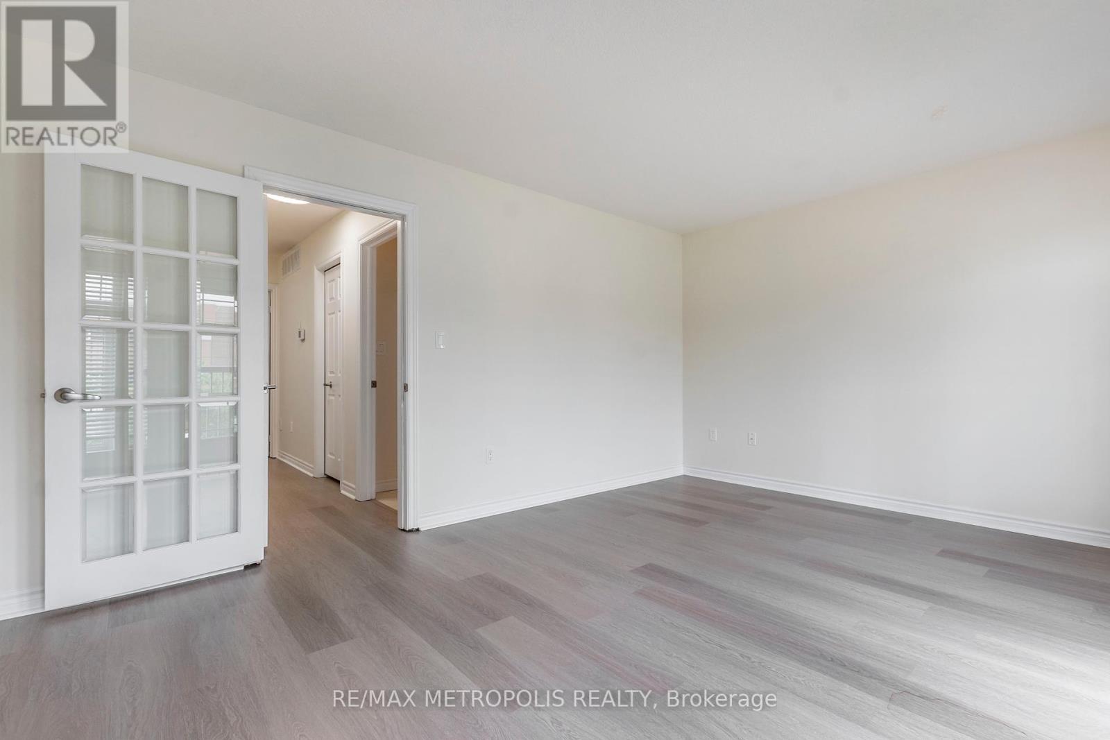 C16 - 619 Wild Ginger Avenue, Waterloo, ON - Indoor Photo Showing Other Room