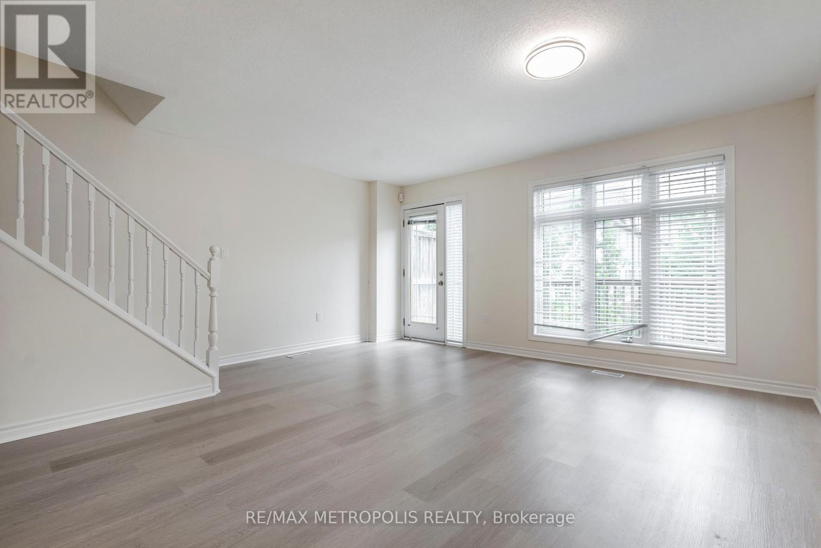 C16 - 619 Wild Ginger Avenue, Waterloo, ON - Indoor Photo Showing Other Room