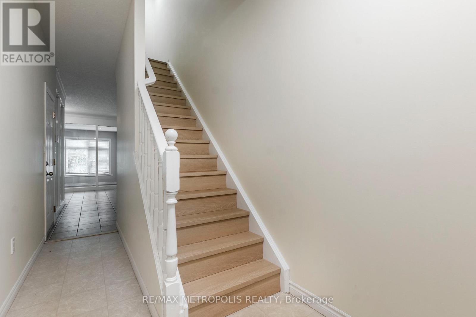 C16 - 619 Wild Ginger Avenue, Waterloo, ON - Indoor Photo Showing Other Room