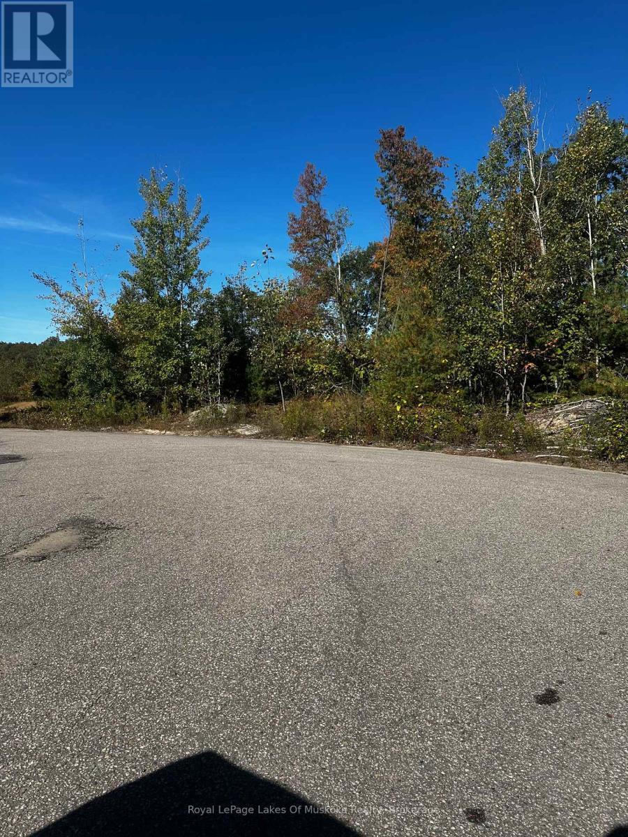 23 Freeland Drive, Gravenhurst (Muskoka (S)), ON