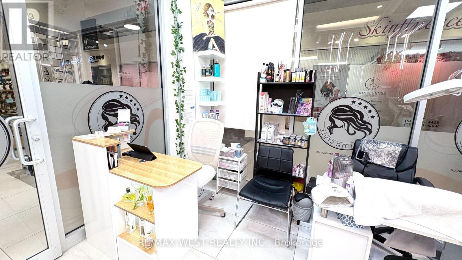 104 - 7181 Yonge Street, Markham, ON