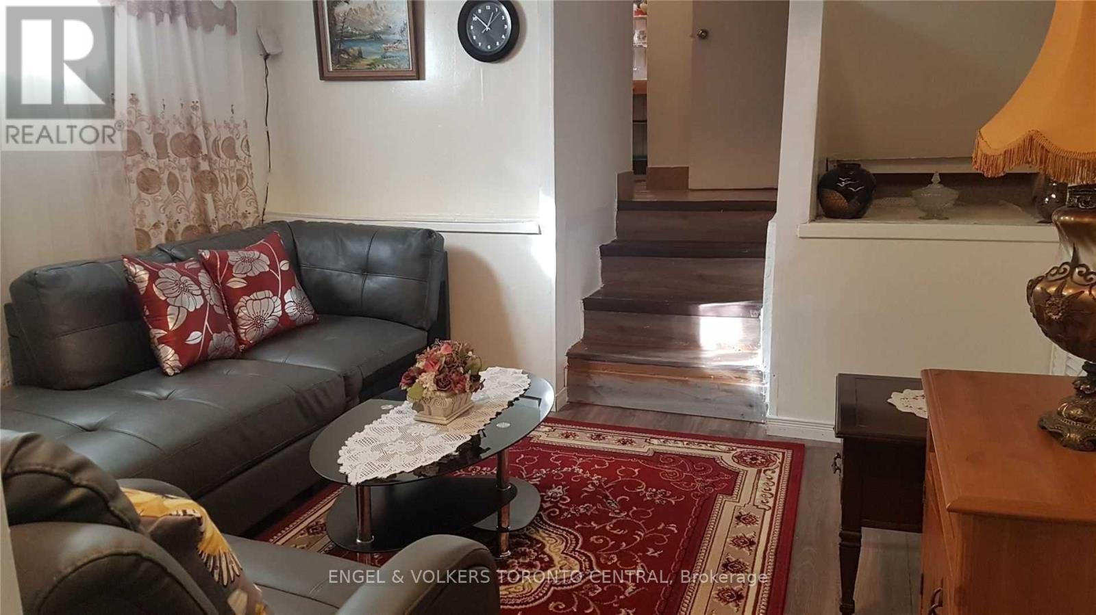 Bsmt - 9 Shademaster Court, Toronto, ON - Indoor