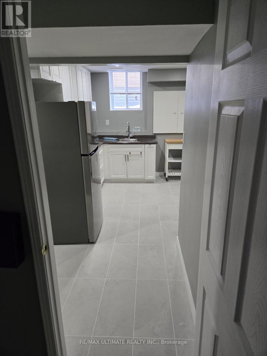 5 Hearthstone Crescent, Clarington, ON - Indoor