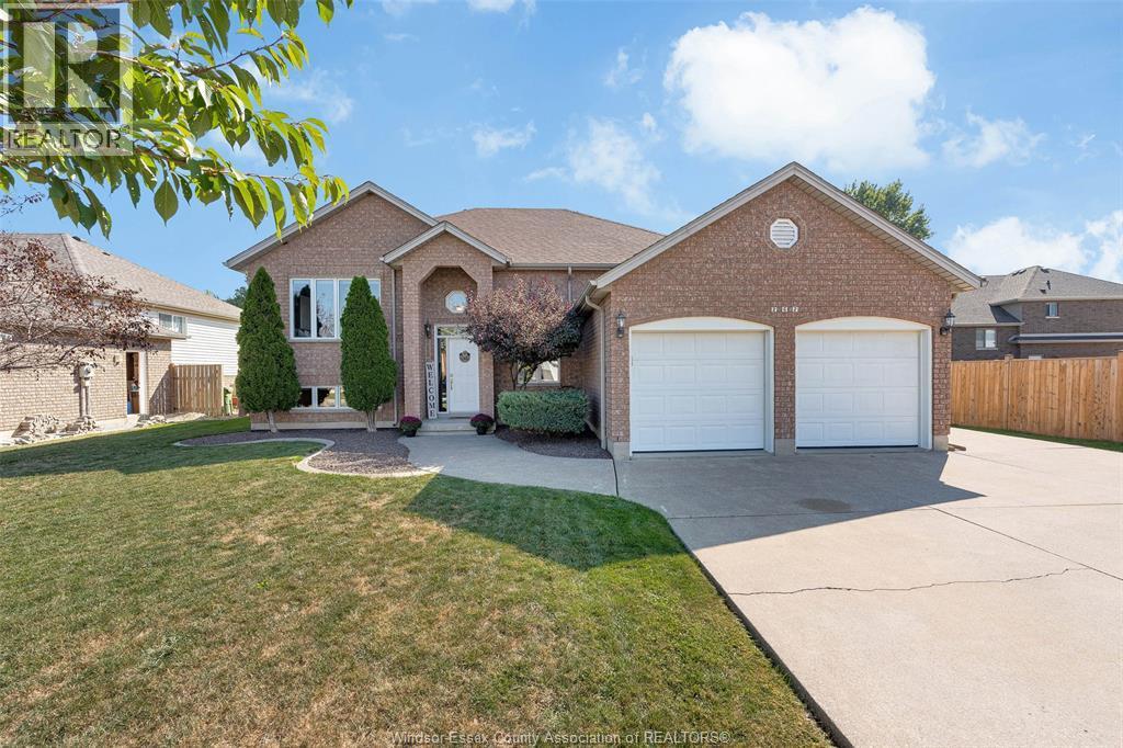 262 Columbus Drive, Lakeshore, ON - Outdoor